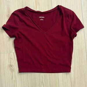 women’s size medium target wild fable red v neck cropped tee worn once